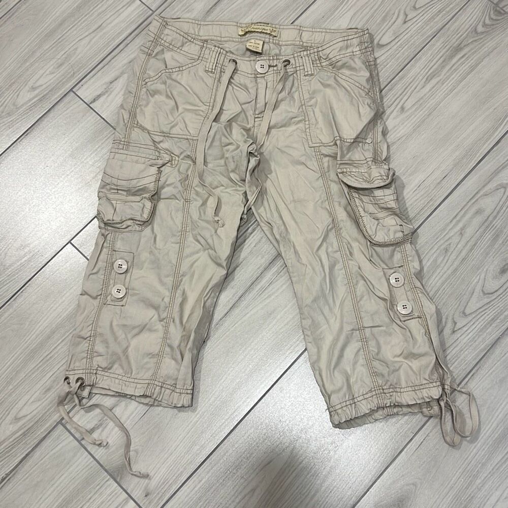 Younique women's tan cargo shorts size‎ 5 100% cotton vintage